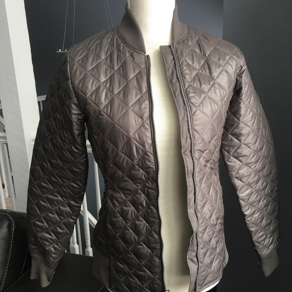 Women’s Taupe Columbia Omi-heat jacket size XS